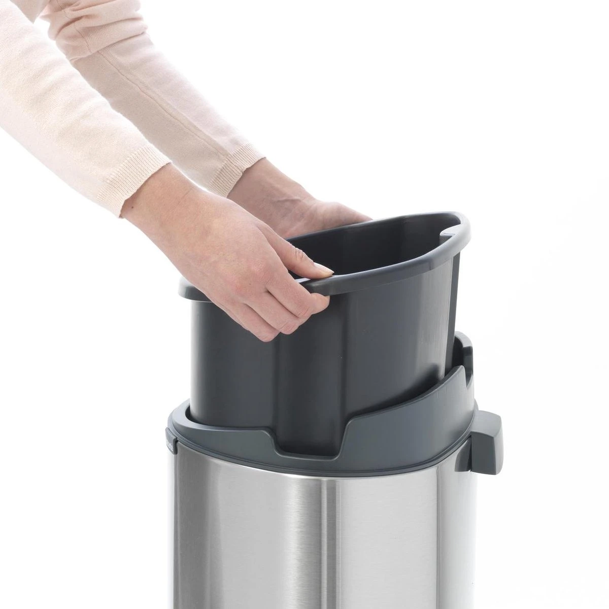 Brabantia Touch Bin Prullenbak - 40 L - Matt Steel Fingerprint Proof - Afbeelding 6